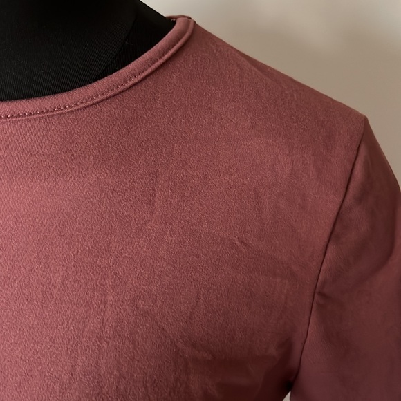 Crop Top - Picture 2 of 3